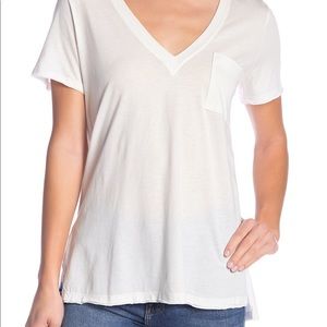 NWT Nordstrom LUSH High/Low Raw Edge V-Neck Tee